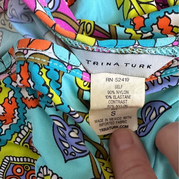 Trina Turk Vibrant Retro Print Tunic/Swim Coverup in Size Small - Picture 7 of 8